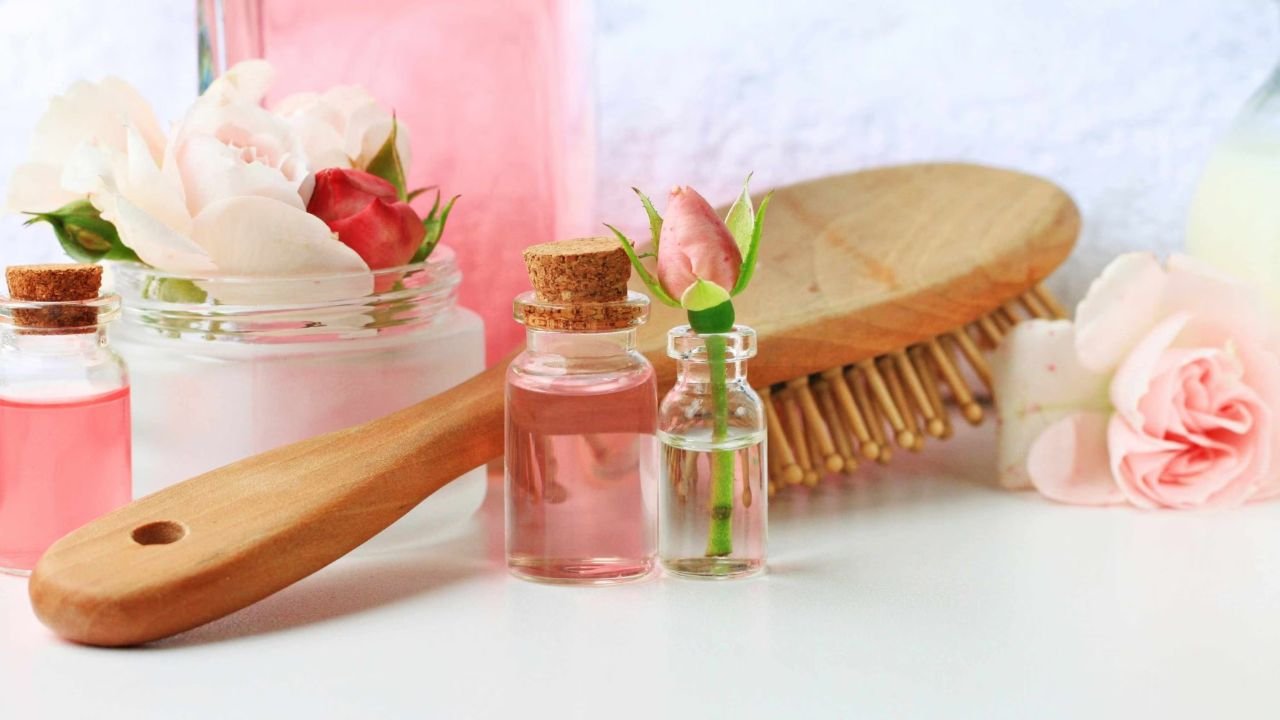 can i use rose water on my hair everyday